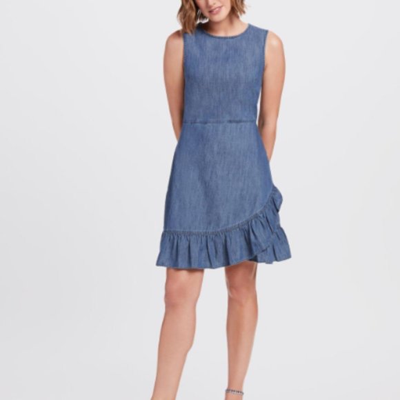 Draper James Dresses & Skirts - Draper James Faux Wrap Chambray Dress sz 2